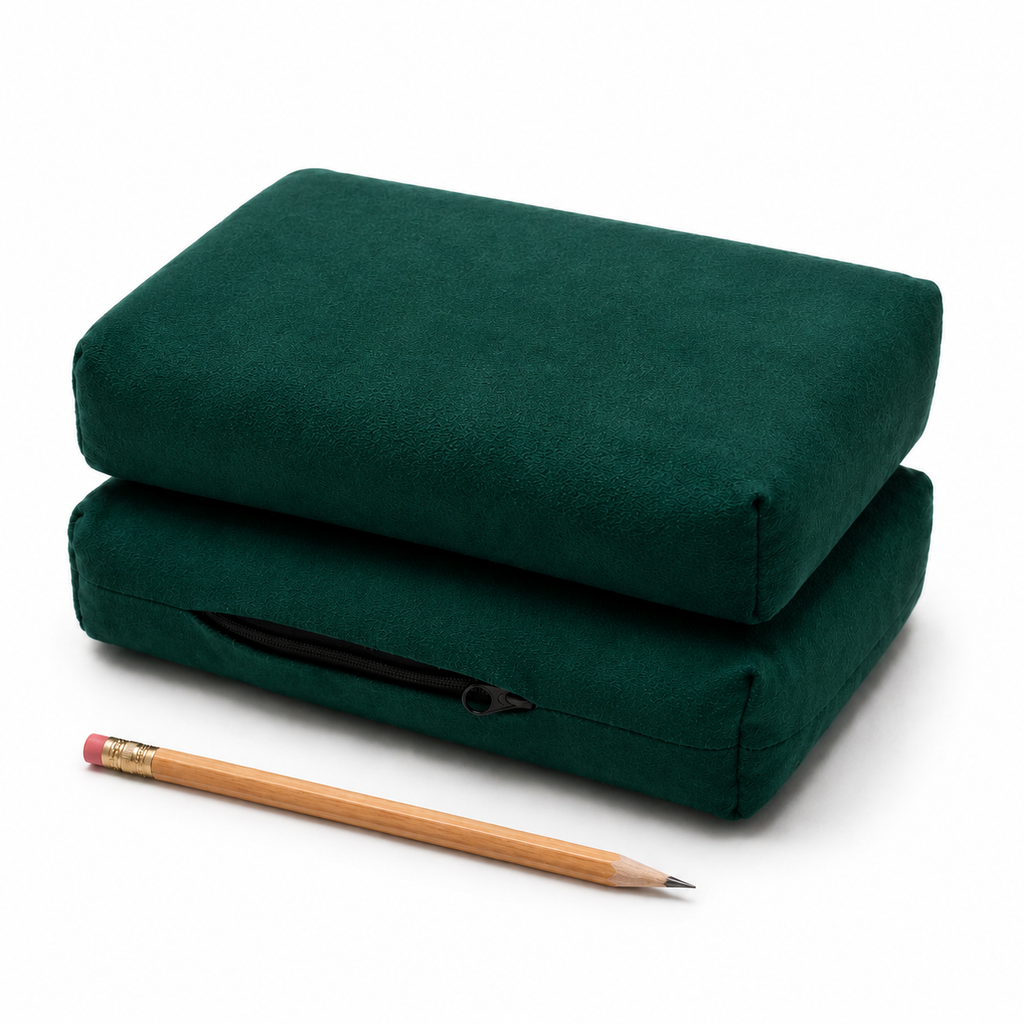 Size Comparison of Knee Support Pillows for Meditation
